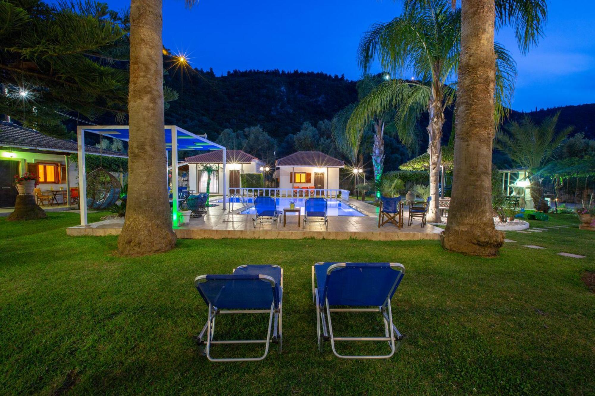 Villa Dimitris Apartments & Bungalows Frinion Exterior photo