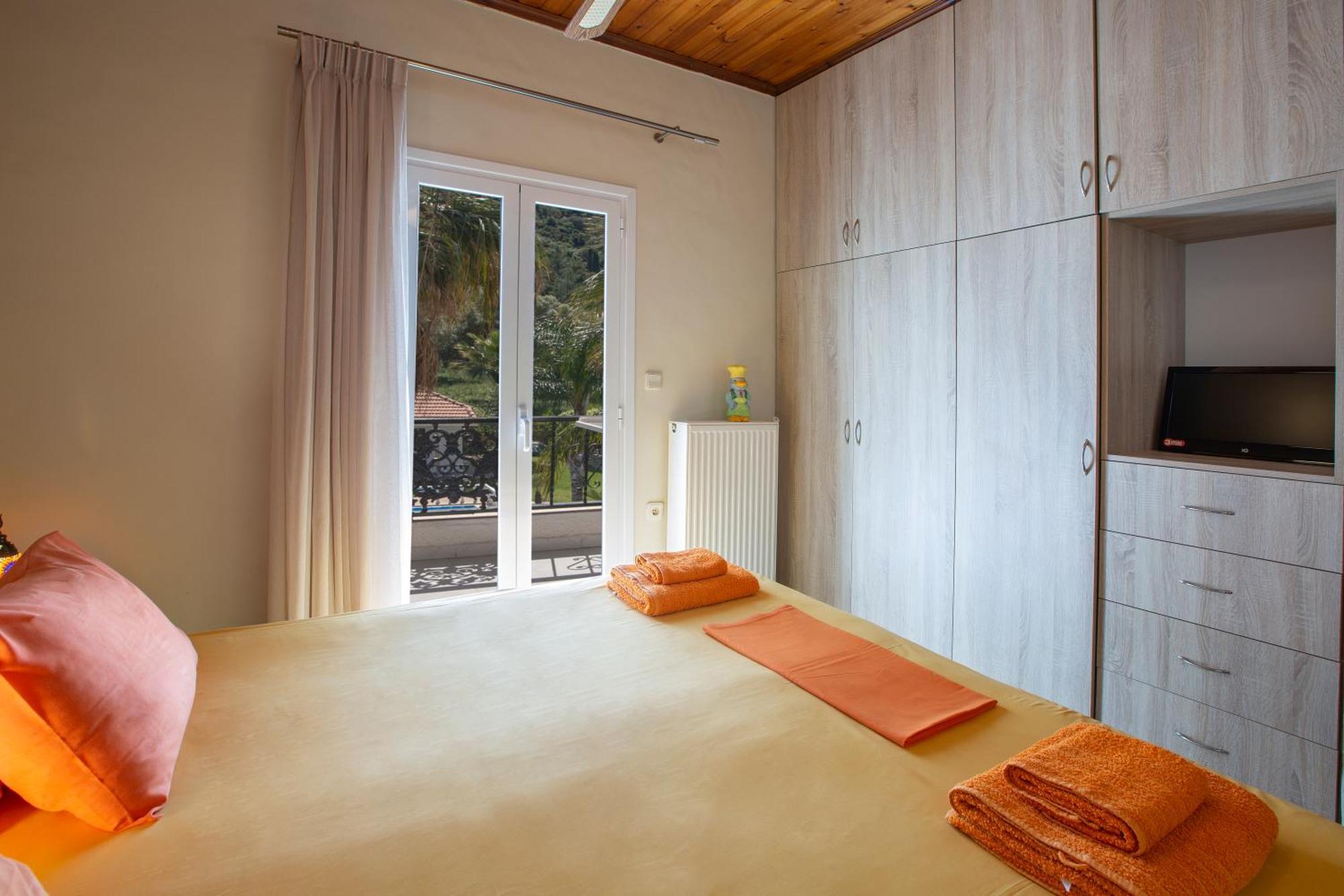 Villa Dimitris Apartments & Bungalows Frinion Exterior photo