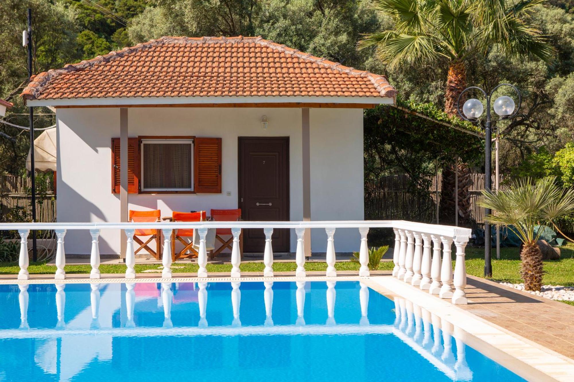 Villa Dimitris Apartments & Bungalows Frinion Exterior photo