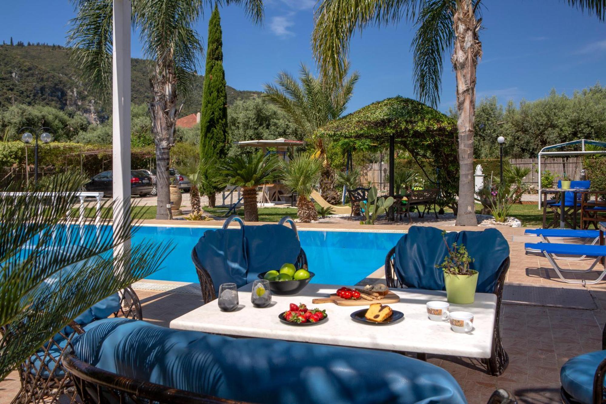 Villa Dimitris Apartments & Bungalows Frinion Exterior photo