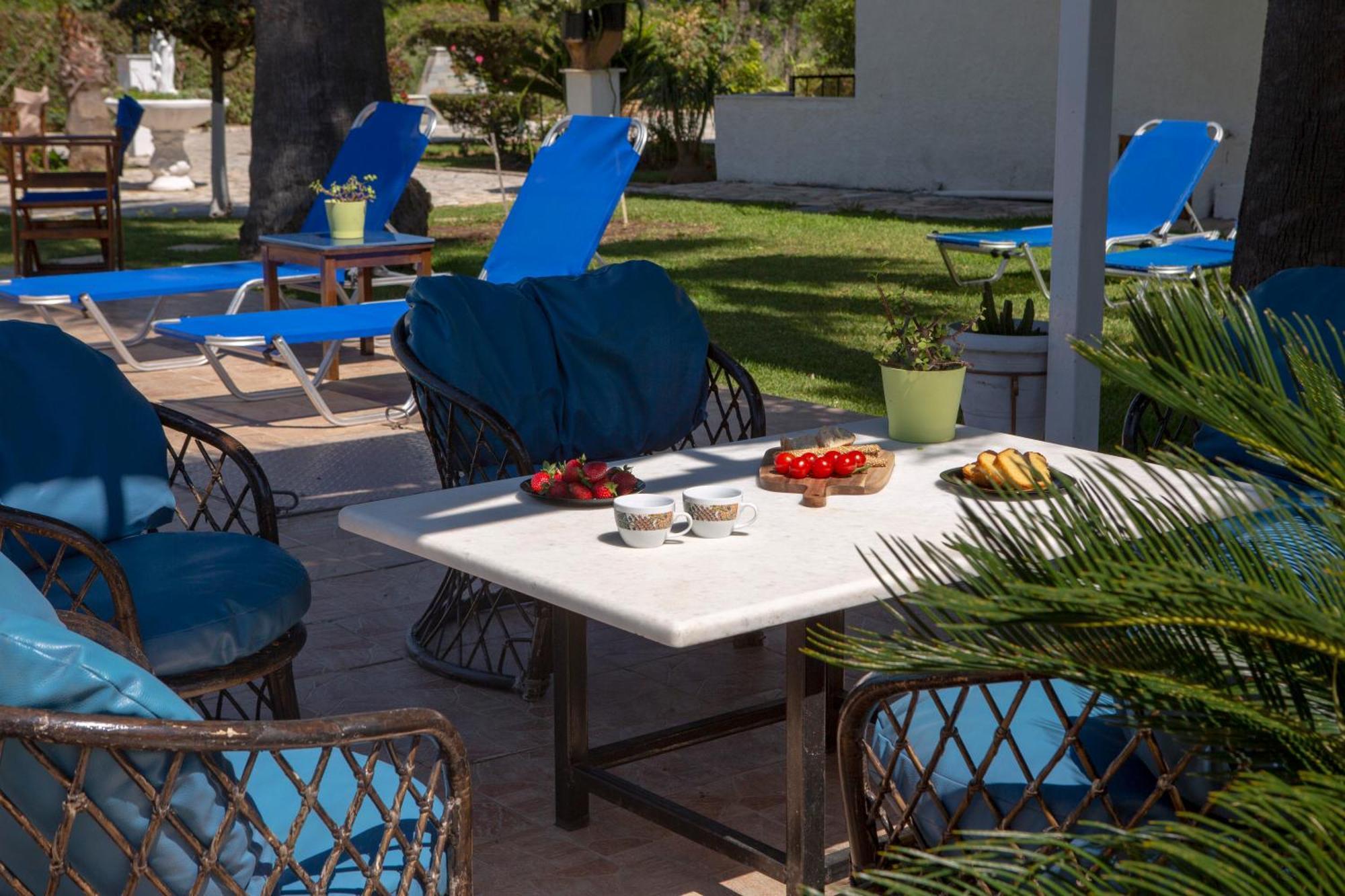 Villa Dimitris Apartments & Bungalows Frinion Exterior photo